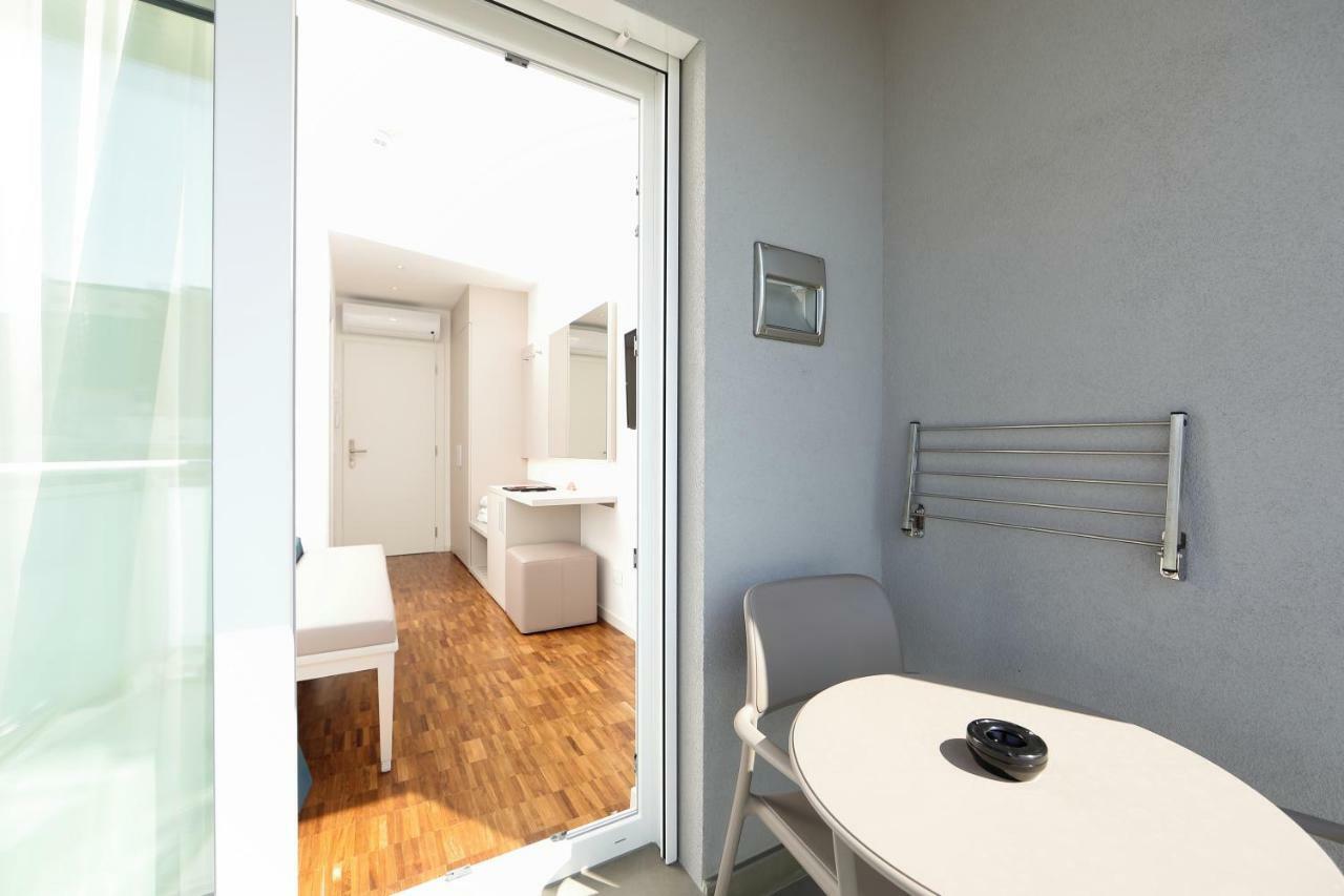 Hotel Simi Lan Lignano Sabbiadoro Exteriör bild